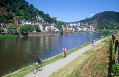 Radweg bei Cochem - ©Mosellandtouristik GmbH Radweg bei Cochem - © Mosellandtouristik GmbH