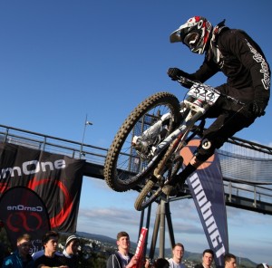 compWhip Off 3