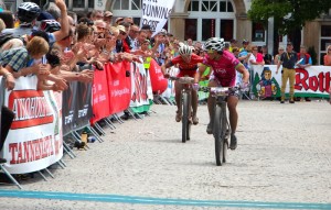 Spitz_Neff_finish_HBM15_Marathon-EM15_by Goller - 016-L