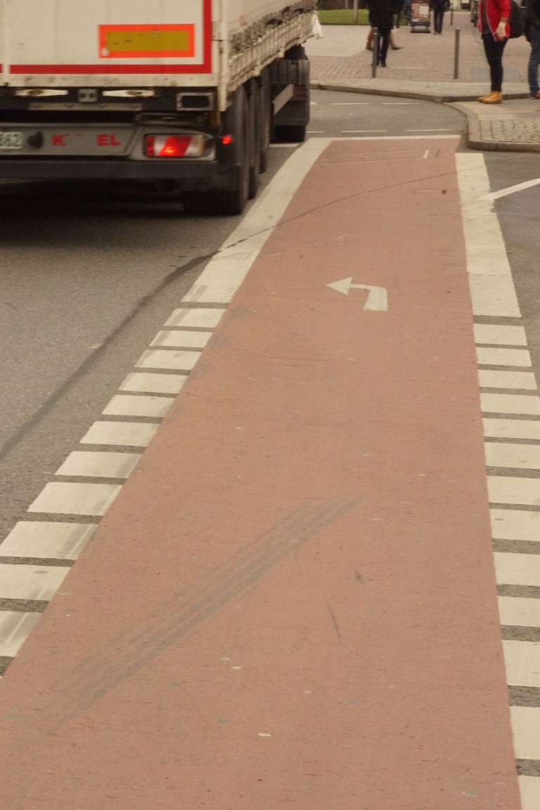 Verkehrsrecht (2) Radfahrstreifen und Schutzstreifen